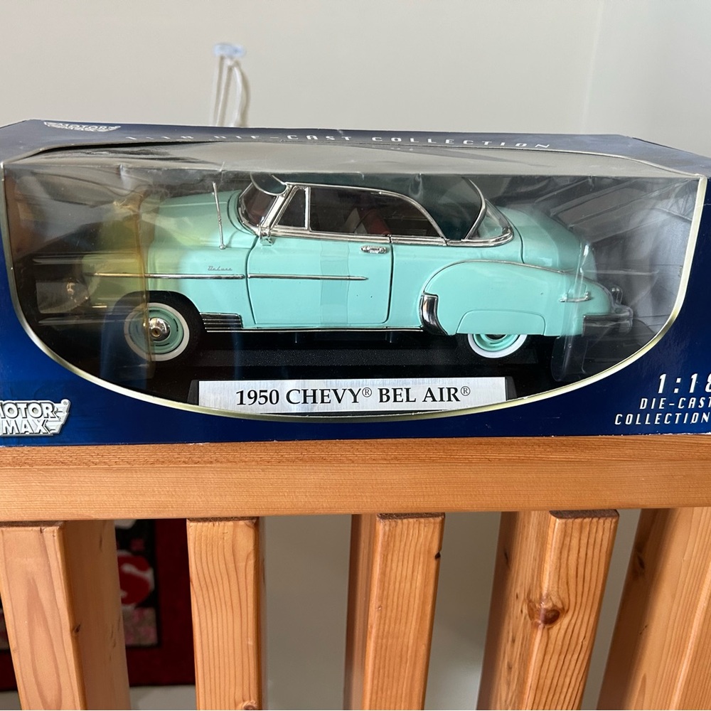 MOTOR MAX 1950 Chevy Bel Air MINT GREEN 1:18 Scale